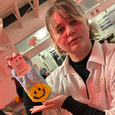 Gevinster til efterskolens pakkeleg.